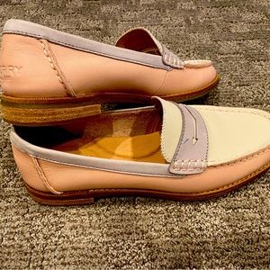 Beautiful Sperry Penny Loafers